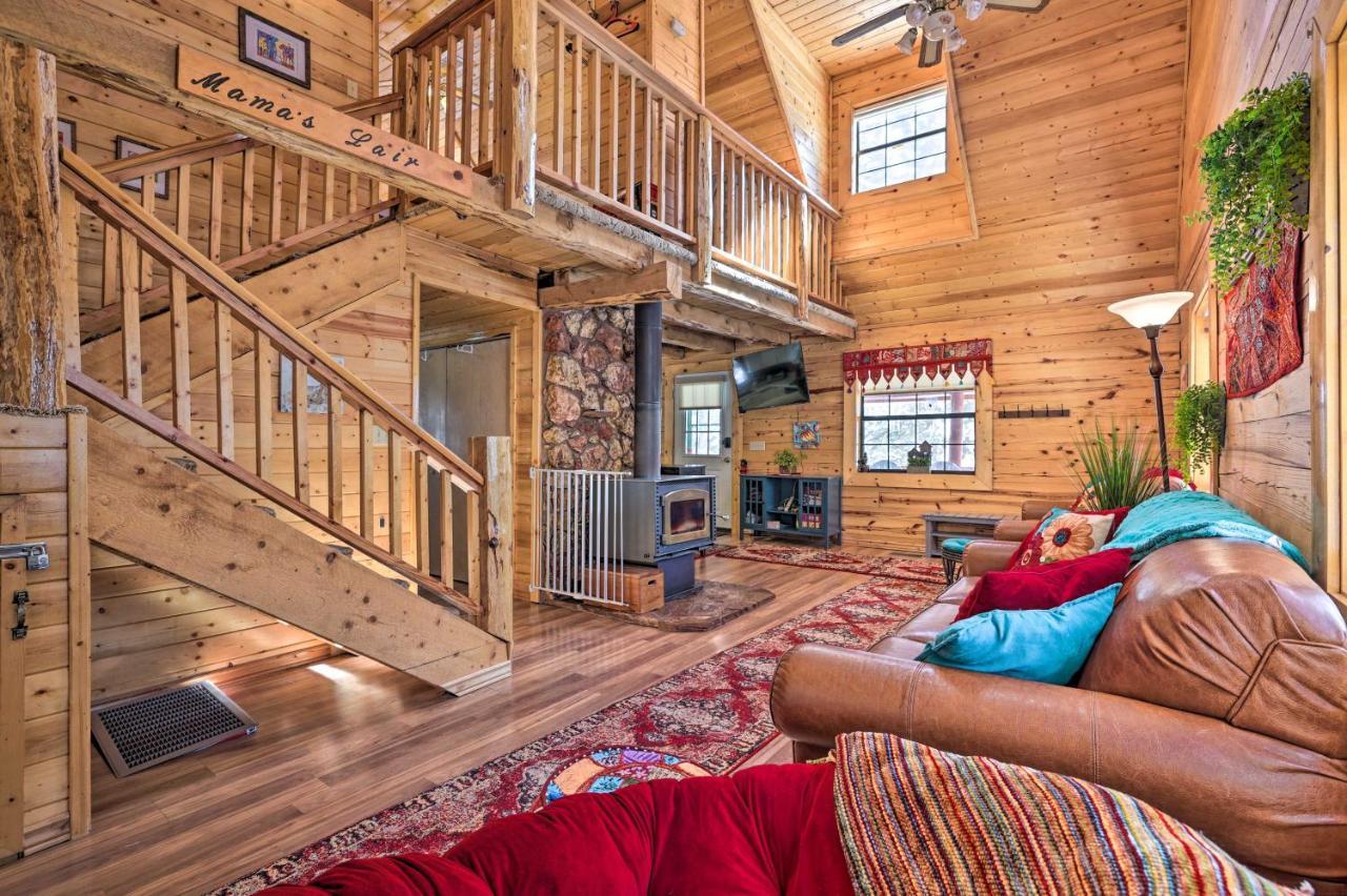 Rustic Duck Creek Village Cabin With Fire Pit! エクステリア 写真