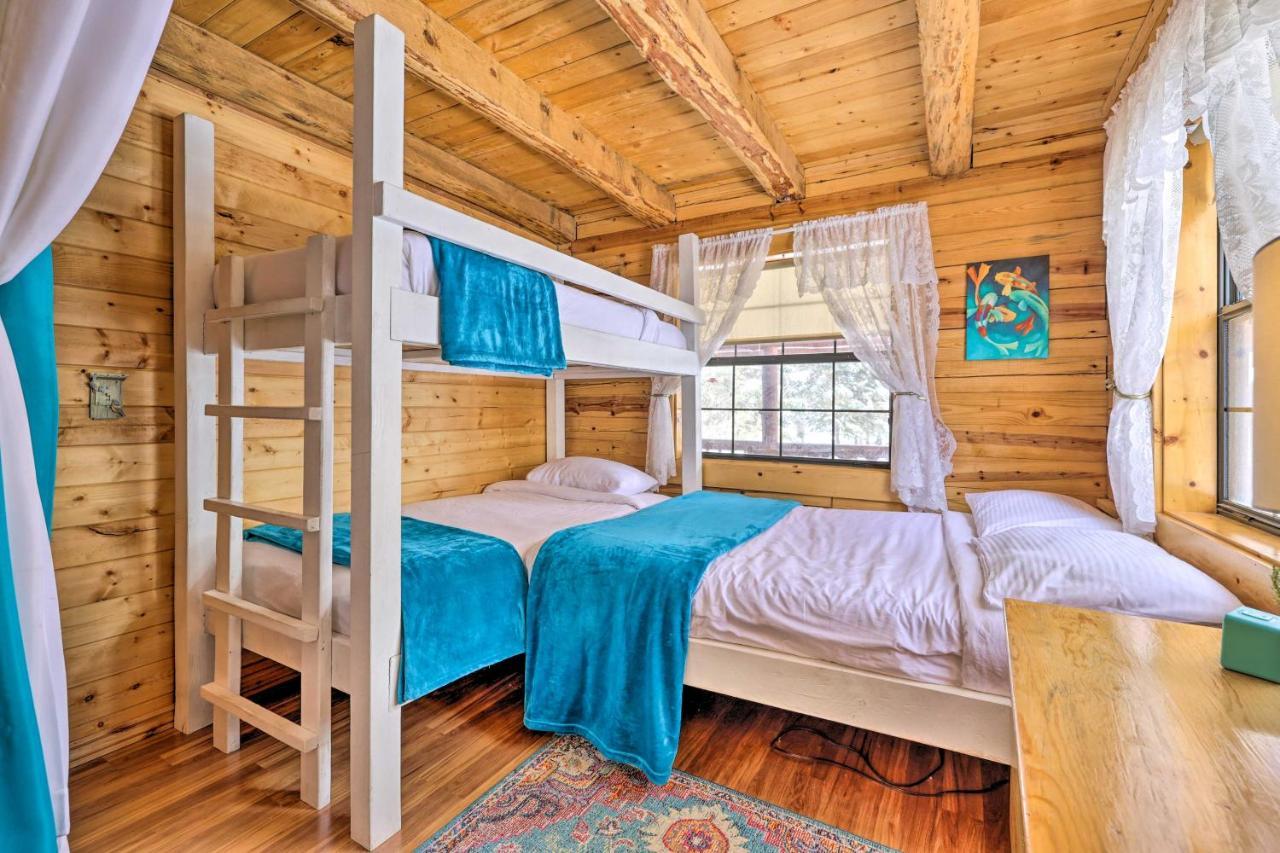Rustic Duck Creek Village Cabin With Fire Pit! エクステリア 写真